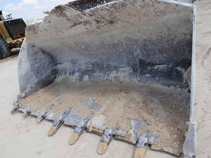 Used 2012 CATERPILLAR 966K