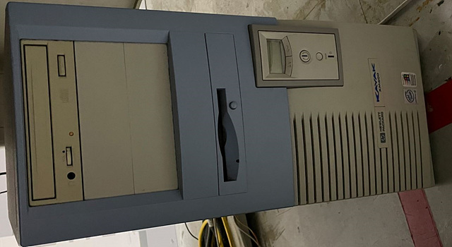 Used Hitachi S-4700 II SEM