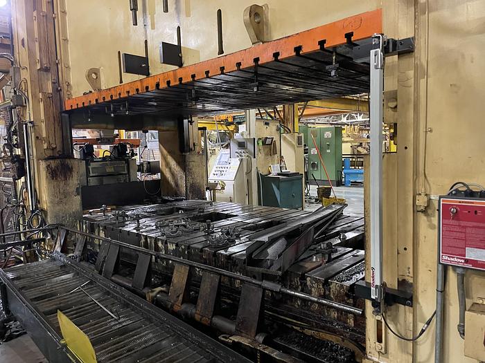 Used 800 ton Blow 144"x72" SSDC Stamping Press