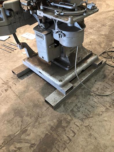 Used METAL BOX MB6 Vacuum CAN SEAMER