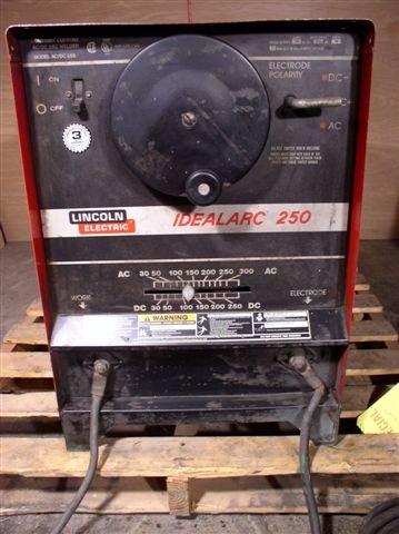 Used 250 Amp Lincoln IdealArc250 AC/DC Arc Welder