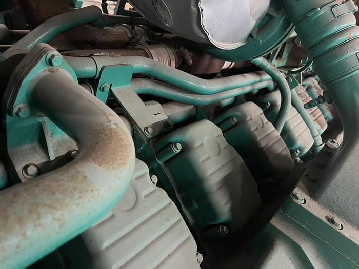 Used Cummins generator very low hours with Stamford alternator