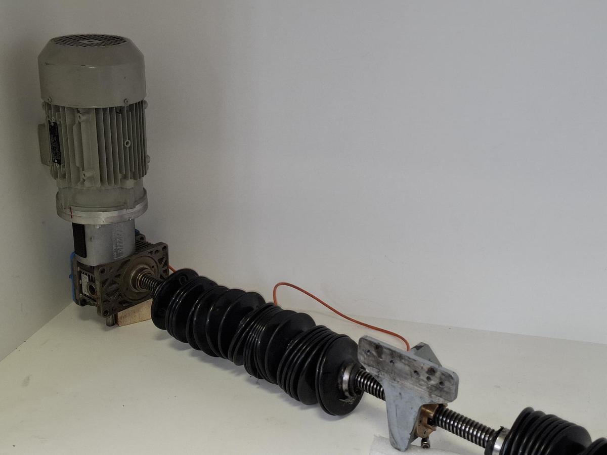 Gebraucht Kompette Lineareinheit, abgebaut, max. Hub 900/1220mm,  gebraucht