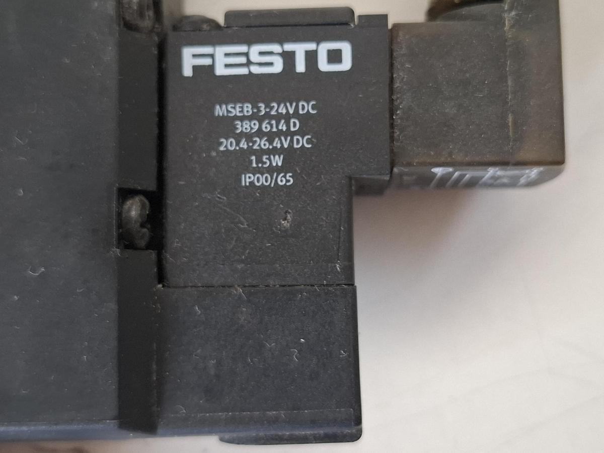 Gebraucht Magnetventil mit Schalldämpfer und Stecker, CPE24-M1H-3OLS-3/8, 163168, Festo, gebraucht