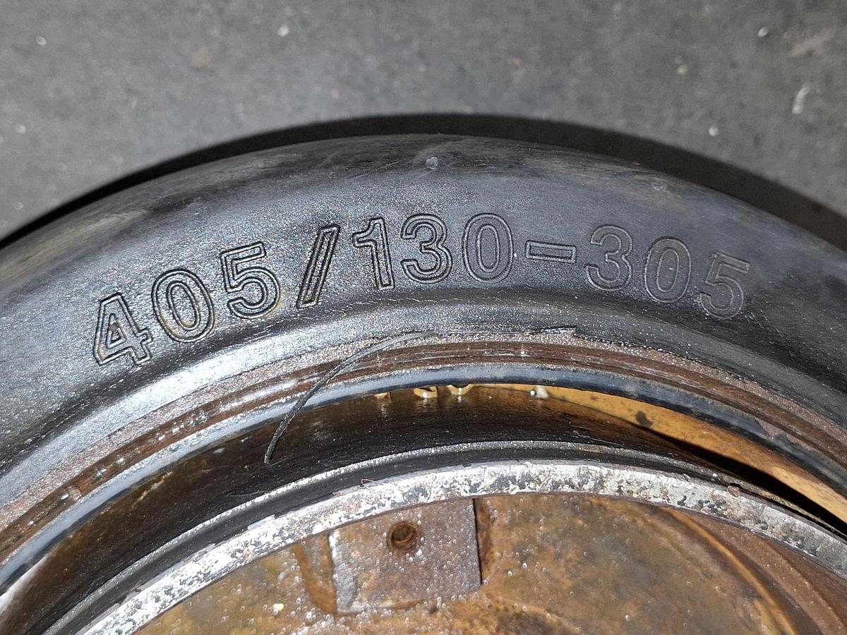 Zwillingsreifen für Tieflader, 405/130-305, , neuwertig