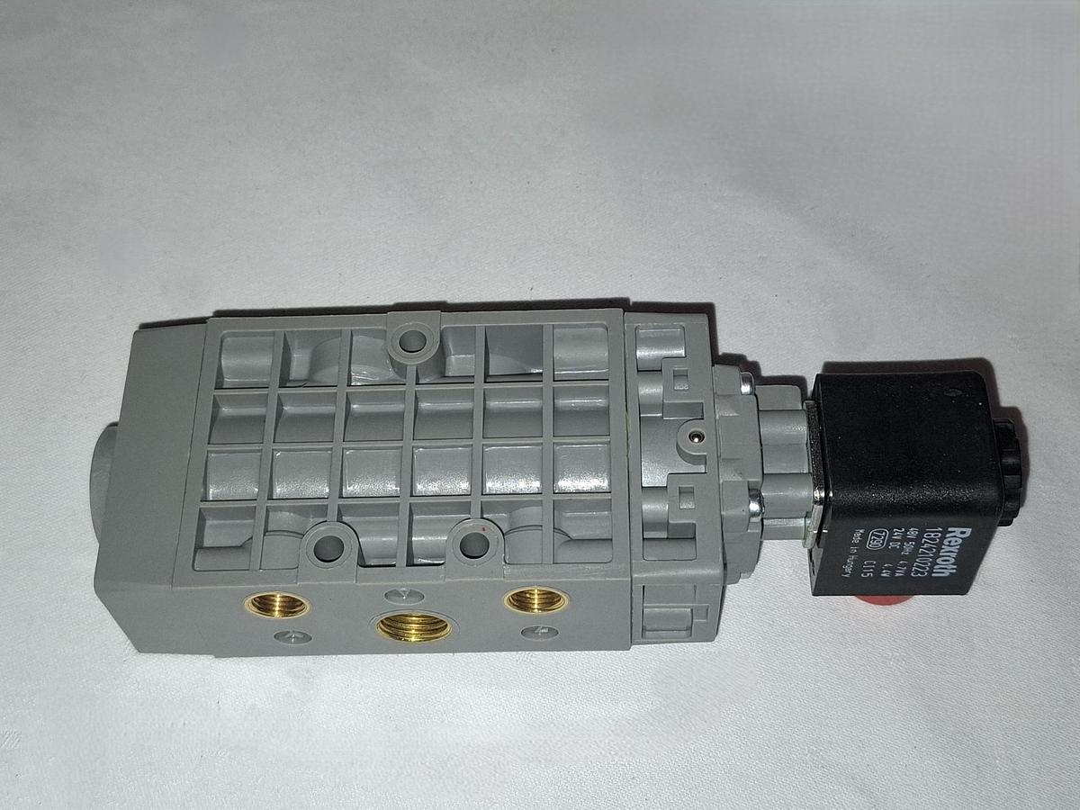 Magnetventil, 0820018130 + 1824210223 Rexroth, neuwertig