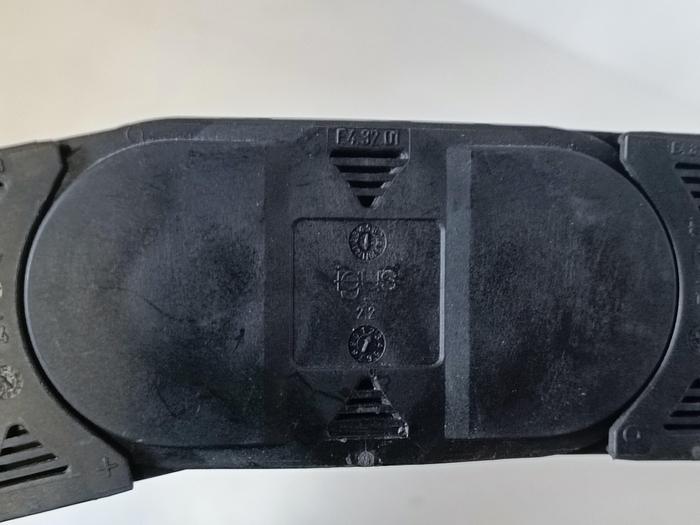 Gebraucht 2 Stück Energieketten, 1x60cm, 1x 100cm, E4.32, Igus, gebraucht-Top