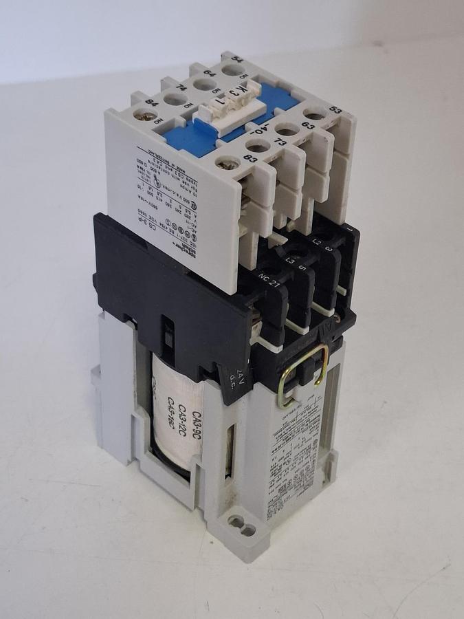 Gebraucht 3 Stück Schütz mit Hilfskontakt, CA3-9C + CS3-P, Sprecher & Schuh, gebraucht