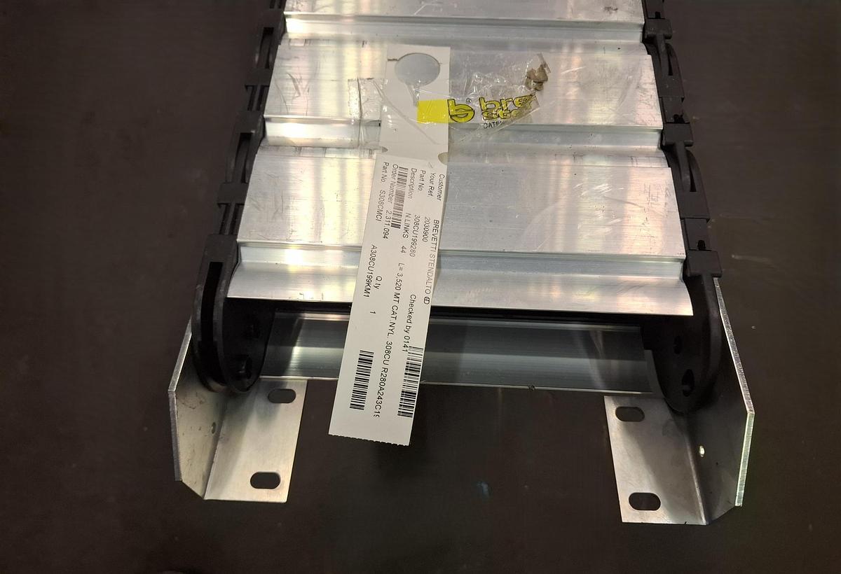 Geschlossene Energiekette, Energieführung, 3520mm, 308CU199280, Brevetti, neuwertig