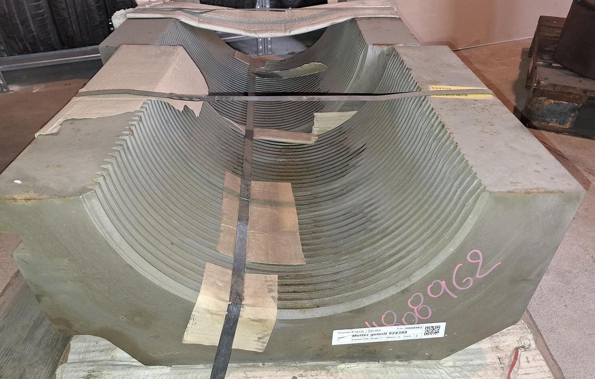 Geteilte Mutter für Druckgussmaschine, TR375x12, 924399, Frech/Müller Weingarten, neu