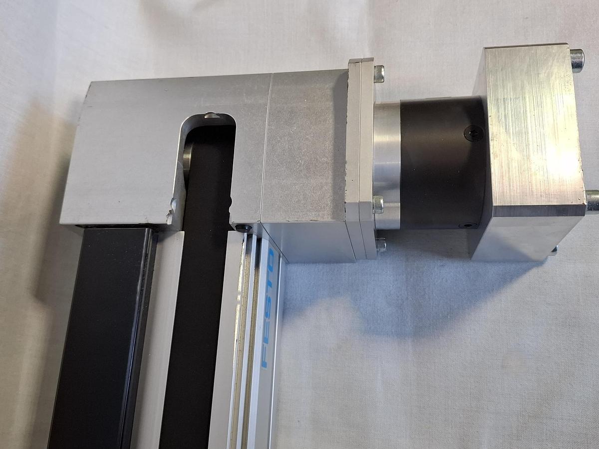 Linearantrieb + Planetengetriebe, Hub 1500, EGC-120-1500-TB-KF-0H-GV, 556815 +.., Festo, neuwertig