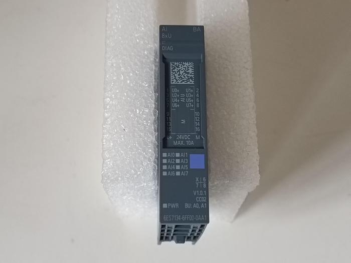 Gebraucht 1 Stück SIMATIC ET200SP, analoges Eingangsmodul, 6ES7134-6FF00-0AA1, Siemens, neuwertig