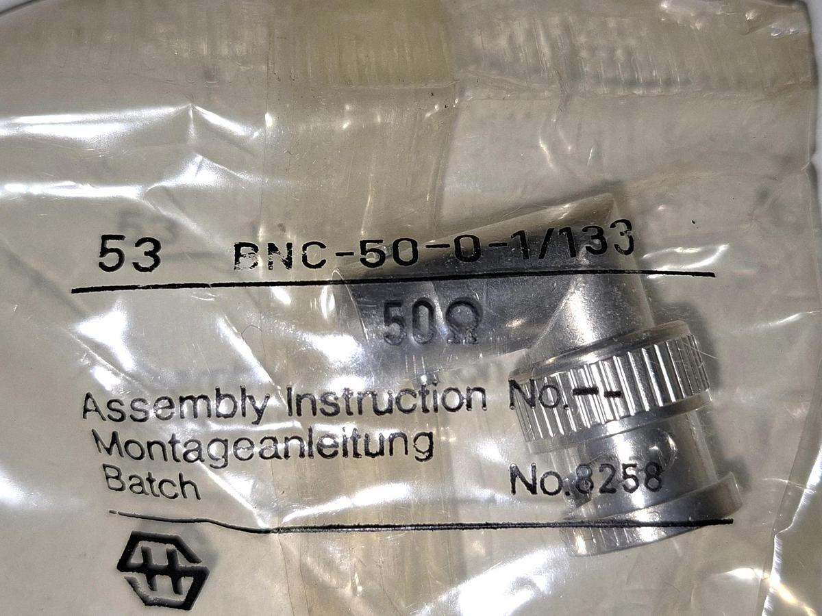 4 Stück Koaxialsteckverbinder, 53 BNC-50-0-1/133, Suhner, neu