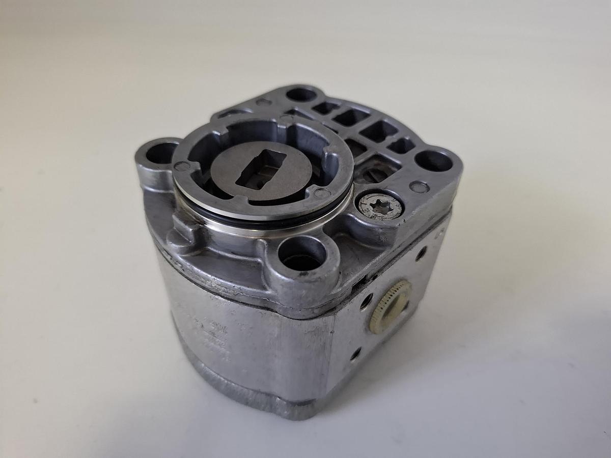 Zahnradpumpe, 1517222373, Rexroth, neuwertig