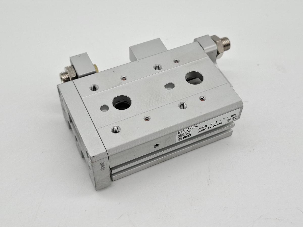 Doppelt wirkender Kompaktschlitten, MXS12-20A, SMC, neu