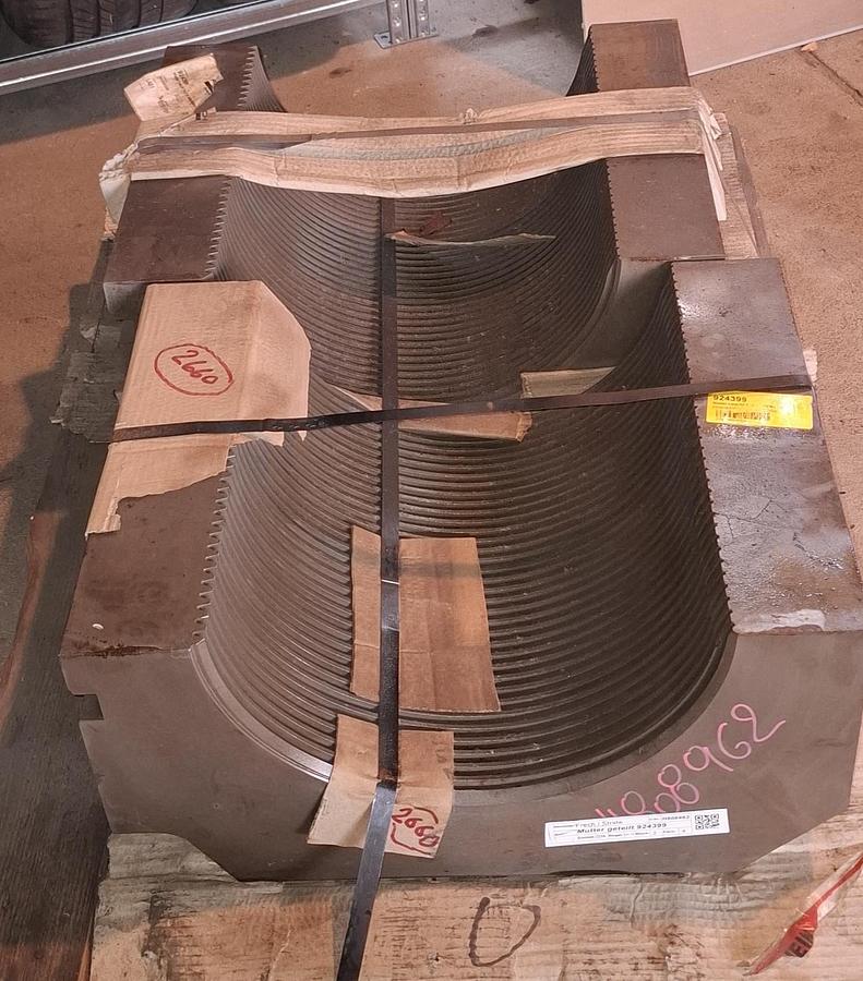 Geteilte Mutter für Druckgussmaschine, TR375x12, 924399, Frech/Müller Weingarten, neu