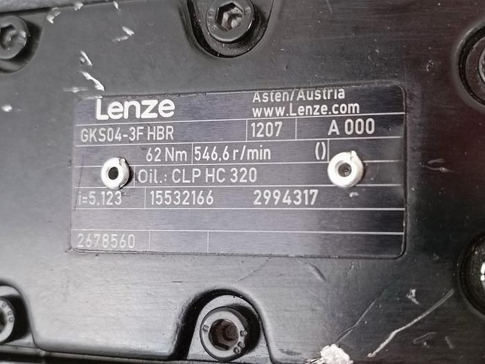Gebraucht Getriebe zu Lenze Servomotor, GKS04-3F HBR, I=5,12, 62Nm, Lenze, gebraucht-Top