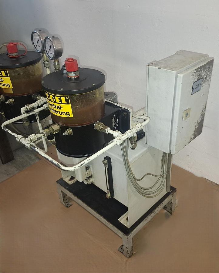 Gebraucht Zentrale Öl- und Fettschmieranlage, MFE5-BW30 + KFG1-5W2 Vogel, gebraucht