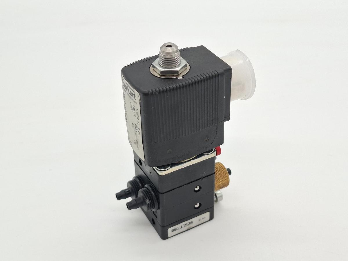 4/2 Wegeventil, 5420 G 3,0 06/4 PN2,5-10bar, 24V, 134638, Bürkert, neu