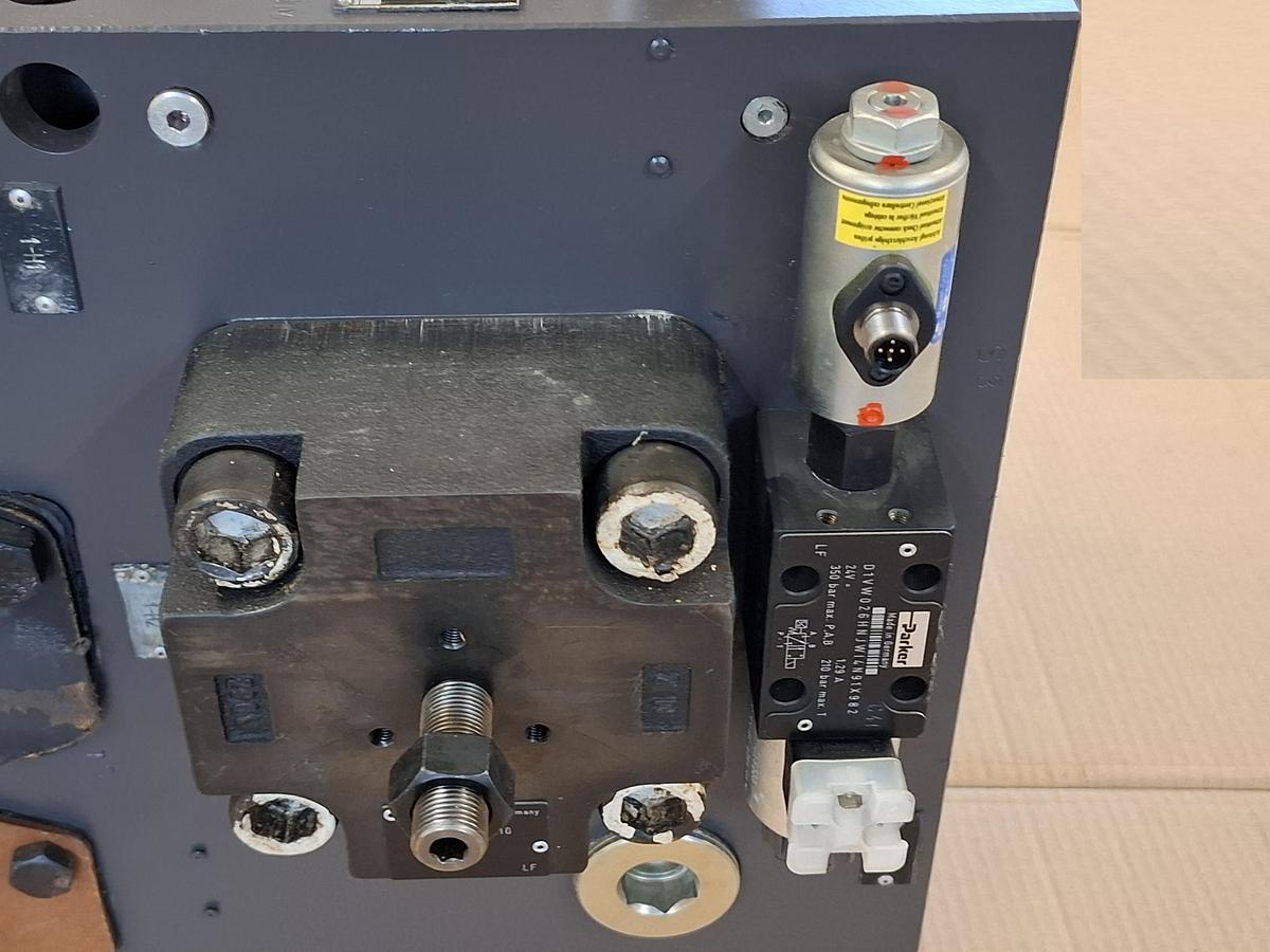 Überholt Schließblock zu Druckgussmaschine GDK2500 von Frech, PADS1117.400, Parker, überholt-neuwertig