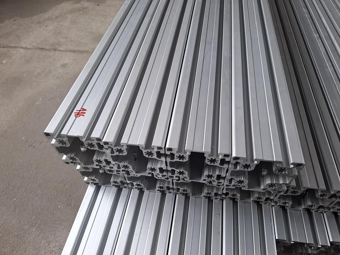 Gebraucht Aluminiumprofil, 50m, nur € 25/m, 90x90 L B Typ Nut 10 leicht, , gebraucht-Top