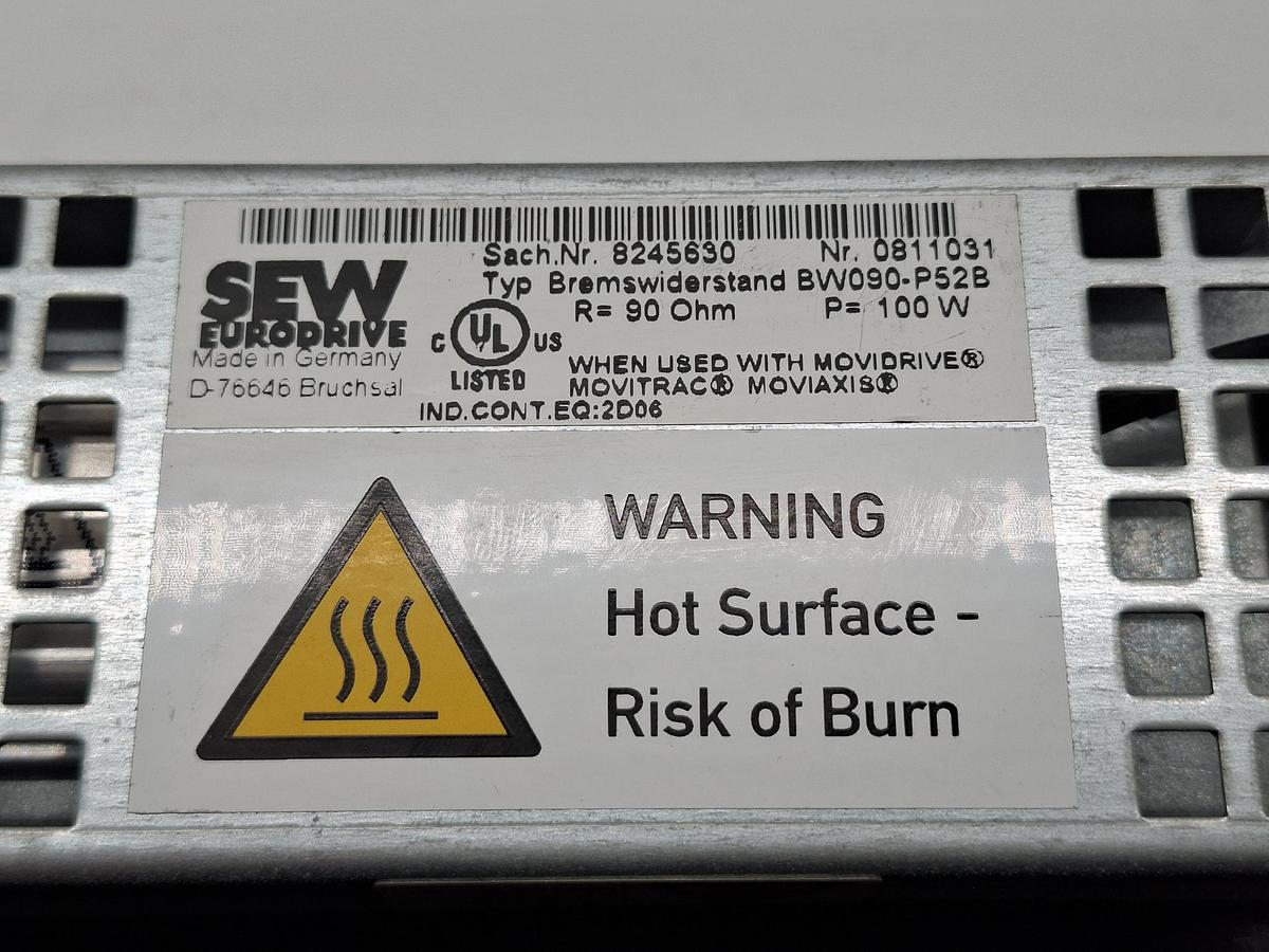 Gebraucht Frequenzumformer + Bremswiderstand, 0 Leistungsstunden, 0,55KW, MDX61B0005-5A3-4-0T, SEW, gebraucht-Top