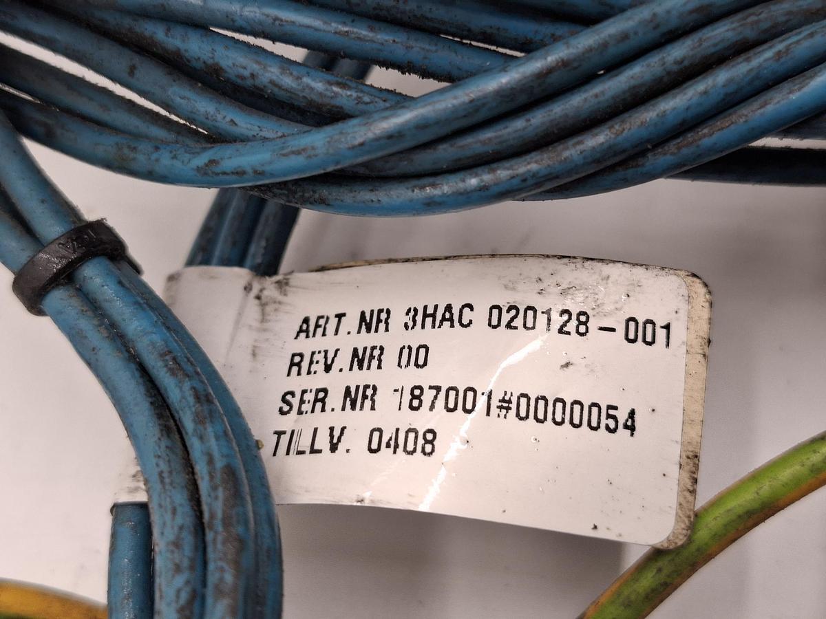 Gebraucht 3 Stück Kabelbäume, 3HAC020128-001 + 3HAC11886-1 +3HAC10847-1, ABB, gebraucht