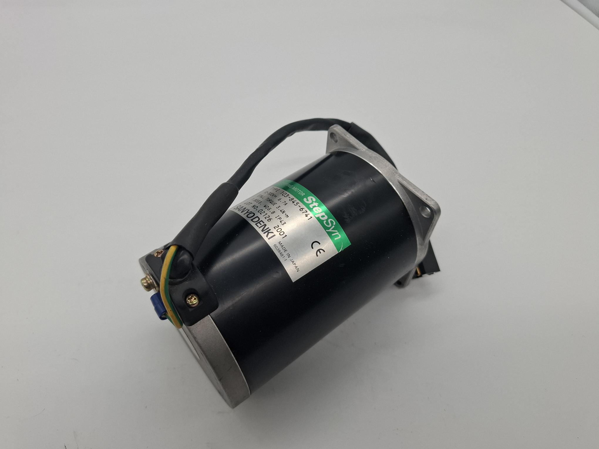 Schrittmotor, StepSyn, 103-845-6741, Sanyo Denki, neuwertig