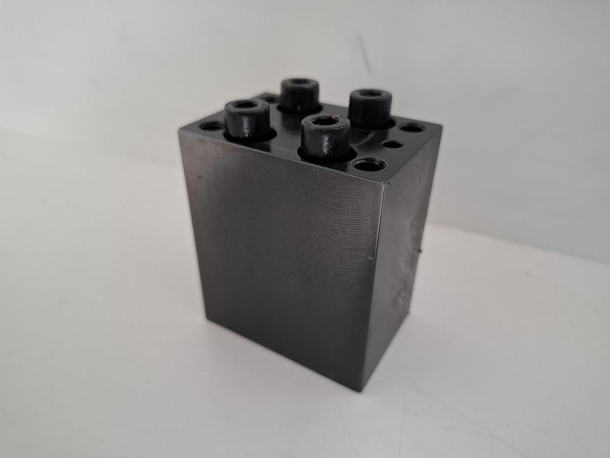 Gebraucht Zwischenblock für doppelt wirkender Schenkspanner, 500bar, 75mm, 1893, Römheld, gebraucht