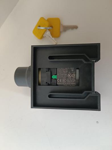 Gebraucht Schlüsselschalter mit Rahmen, SIRIUS 3SU1, 3SU1400…., Siemens, neu