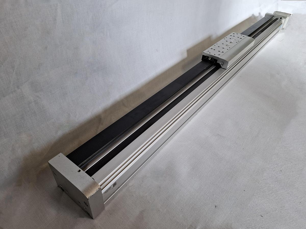 Linearantrieb, Spindelachse, Hub 1135, EGC-120-1135-BS-25P-S-KF-0H-MR-GV, 556809, Festo, neuwertig