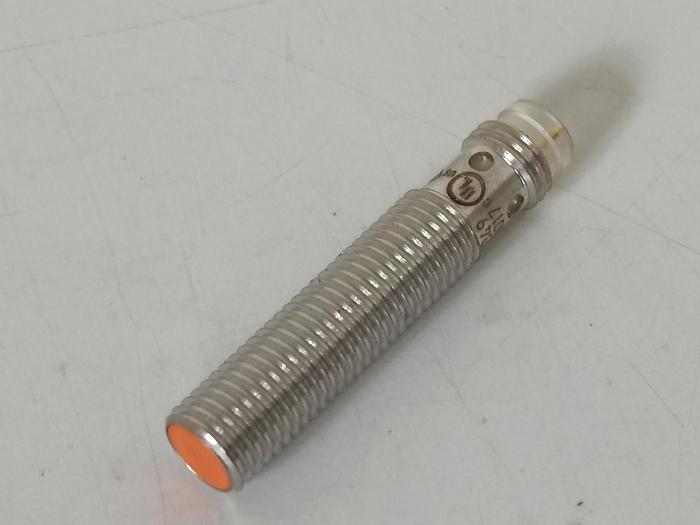 Gebraucht 3 Stück induktive Sensoren inkl. Zubehör, IE5349, IFM Electronic, neuwertig