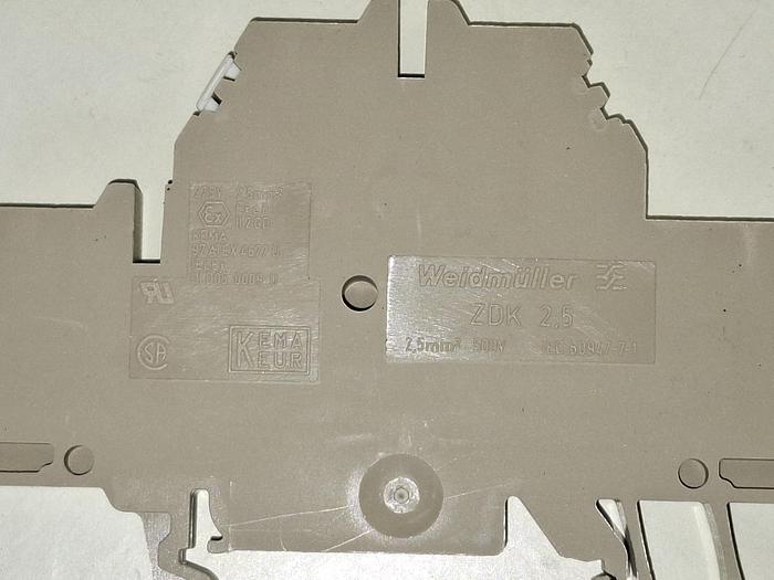 Gebraucht 1 Set = 115 Stück Reihenklemmen und Zubehör, ZDK 2,5, Weidmüller, gebraucht-Top