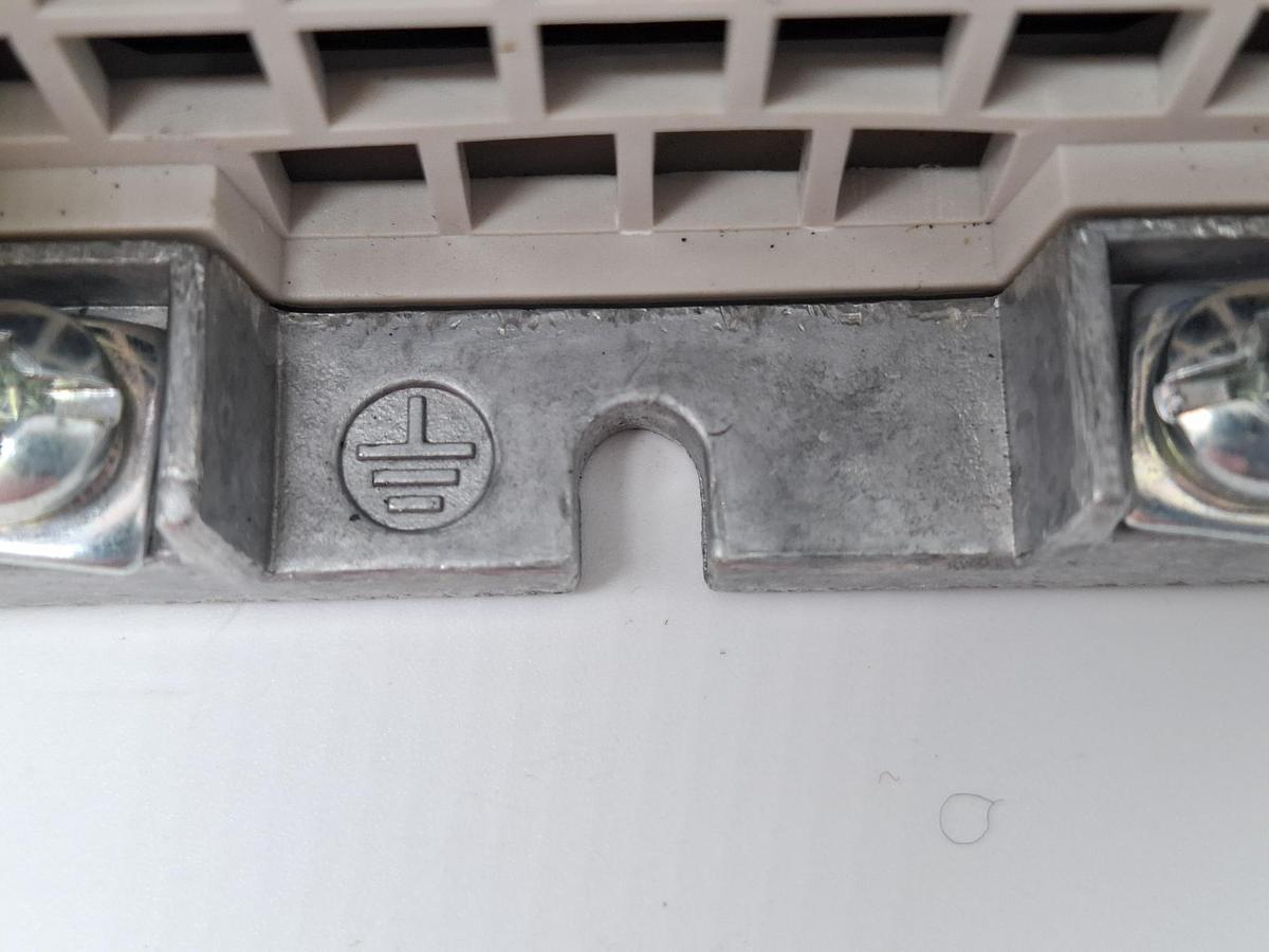 Frequenzumformer Combivert F5, 5,5 KW, 13F5K1D-390A, KEB, neuwertig