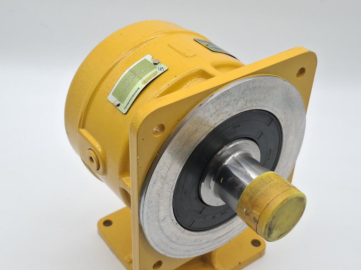 Planetengetriebe, 582 32 025,  n1 3000rpm, i=10,8, 5,7KW, Atlanta, neu