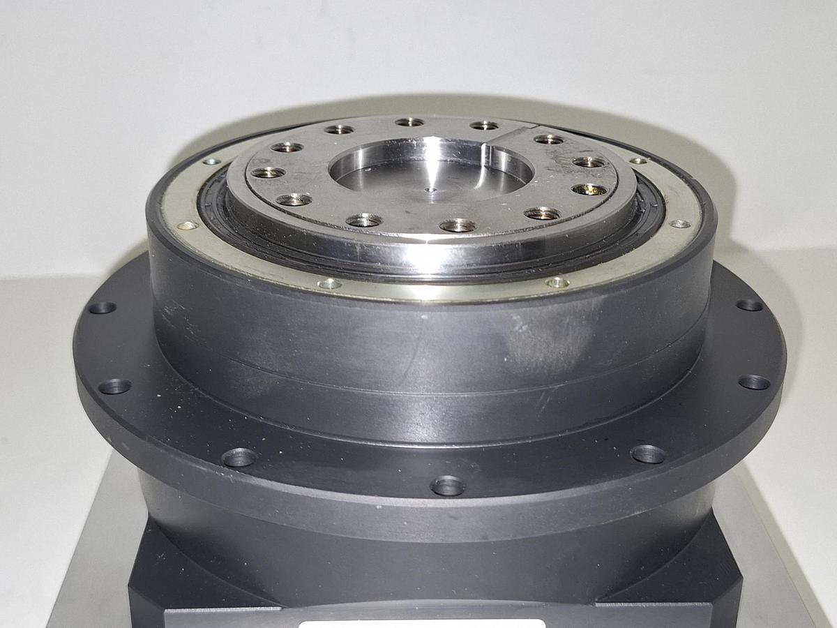 Präzisions-Planetengetriebe, i=8, PLFHP140-008-SSSE3AK-E38, Neugart, neu