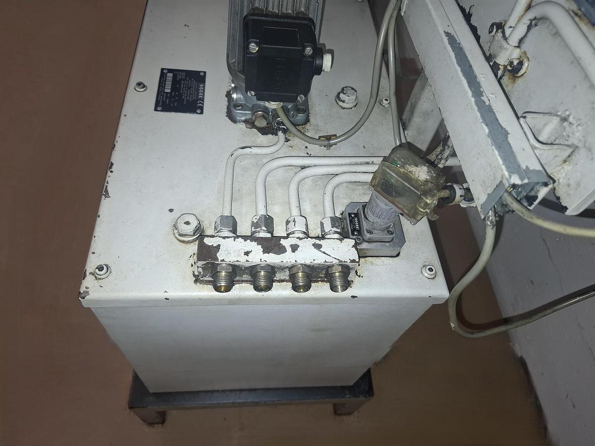 Gebraucht Zentrale Öl- und Fettschmieranlage, MFE5-BW30 + KFG1-5W2 Vogel, gebraucht