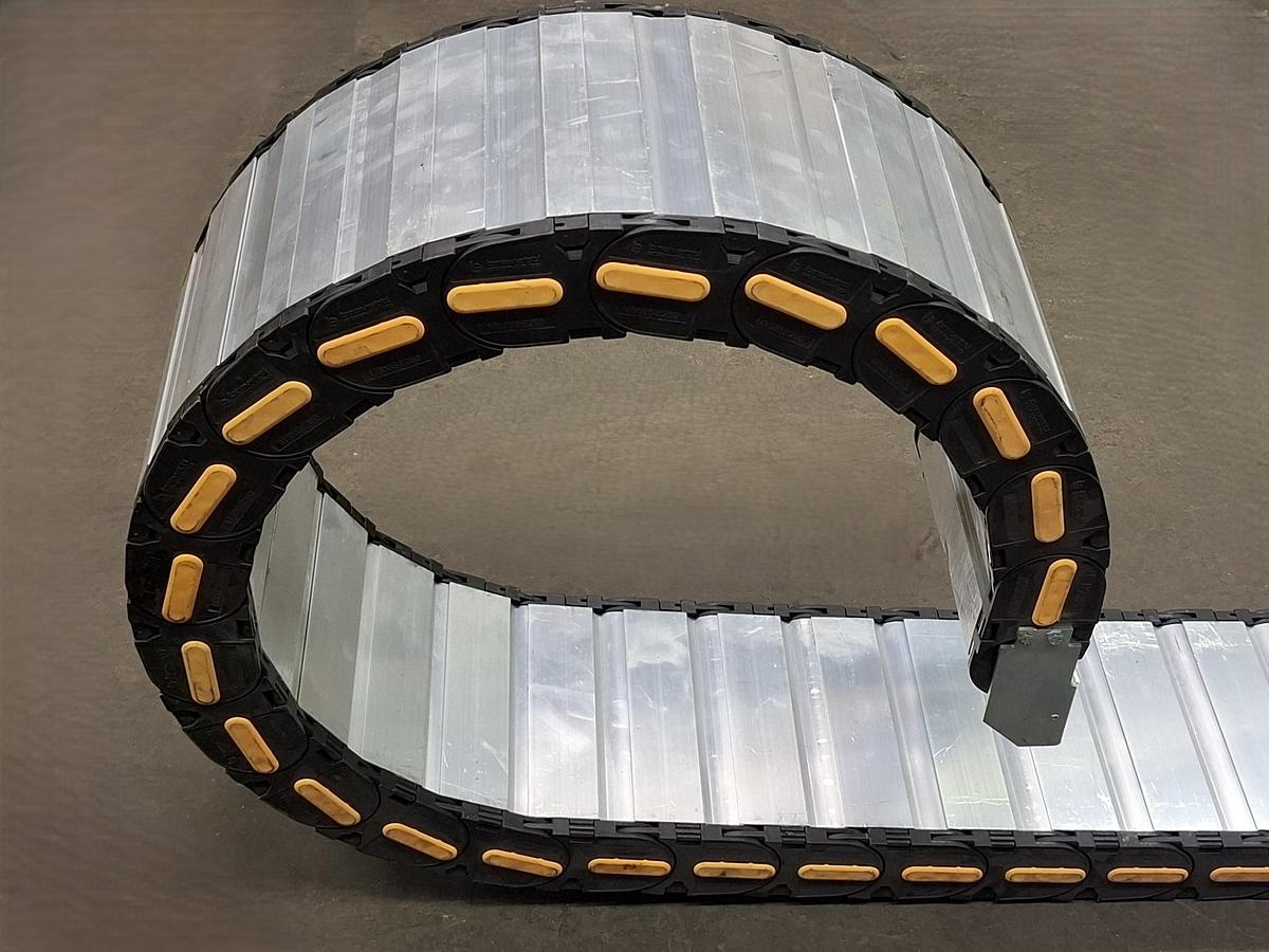 Geschlossene Energiekette, Energieführung, 3520mm, 308CU199280, Brevetti, neuwertig