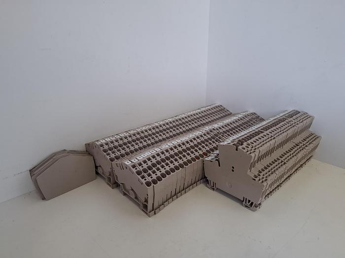 Gebraucht 1 Set=92 Stück, Reihenklenmmen + Zubehör, ZDU4-2/3AN, WDK2,5, Weidmüller, gebraucht