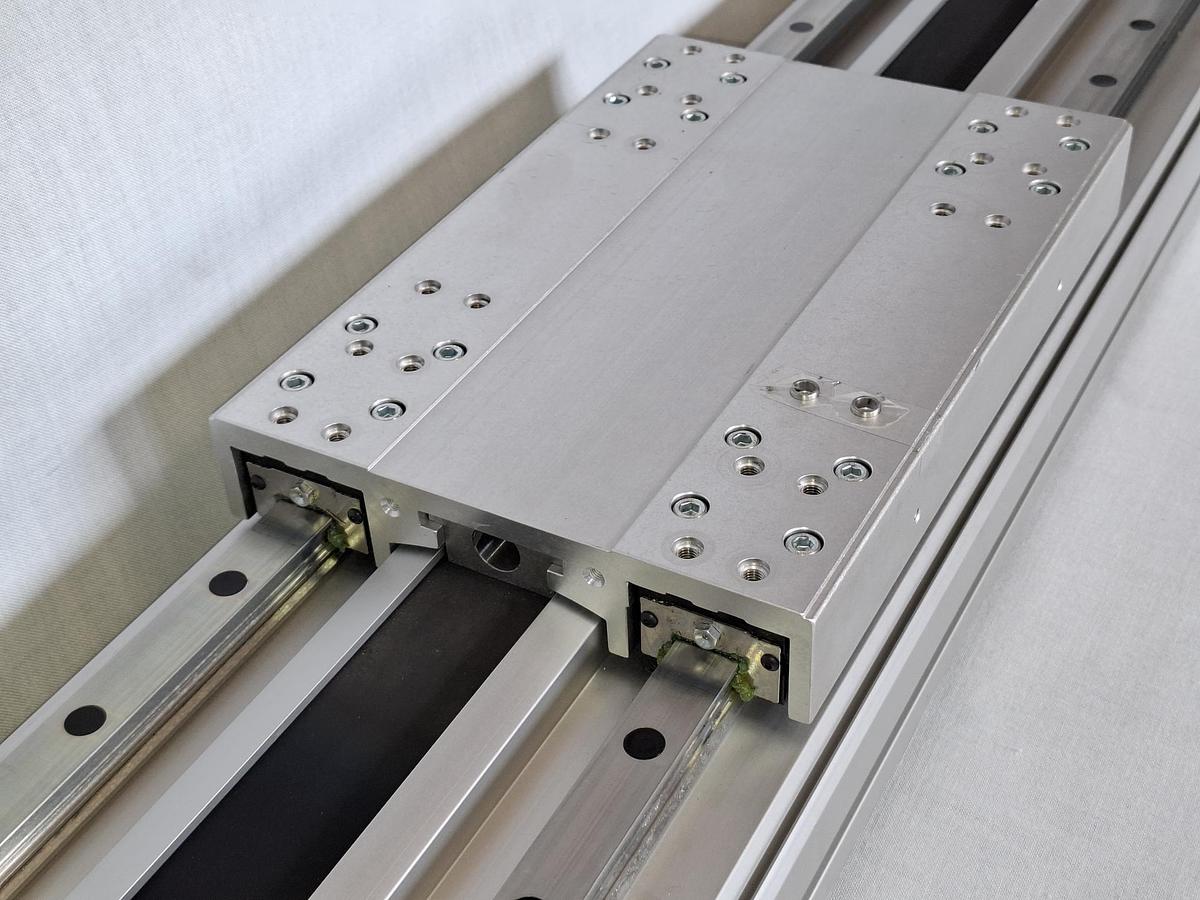 Linearantrieb + Planetengetriebe, Hub 880, EGC-HD-220-880-TB-0H-GK, 556825 +.., Festo, neuwertig