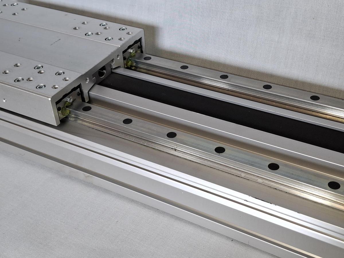 Linearantrieb + Planetengetriebe, Hub 880, EGC-HD-220-880-TB-0H-GK, 556825 +.., Festo, neuwertig