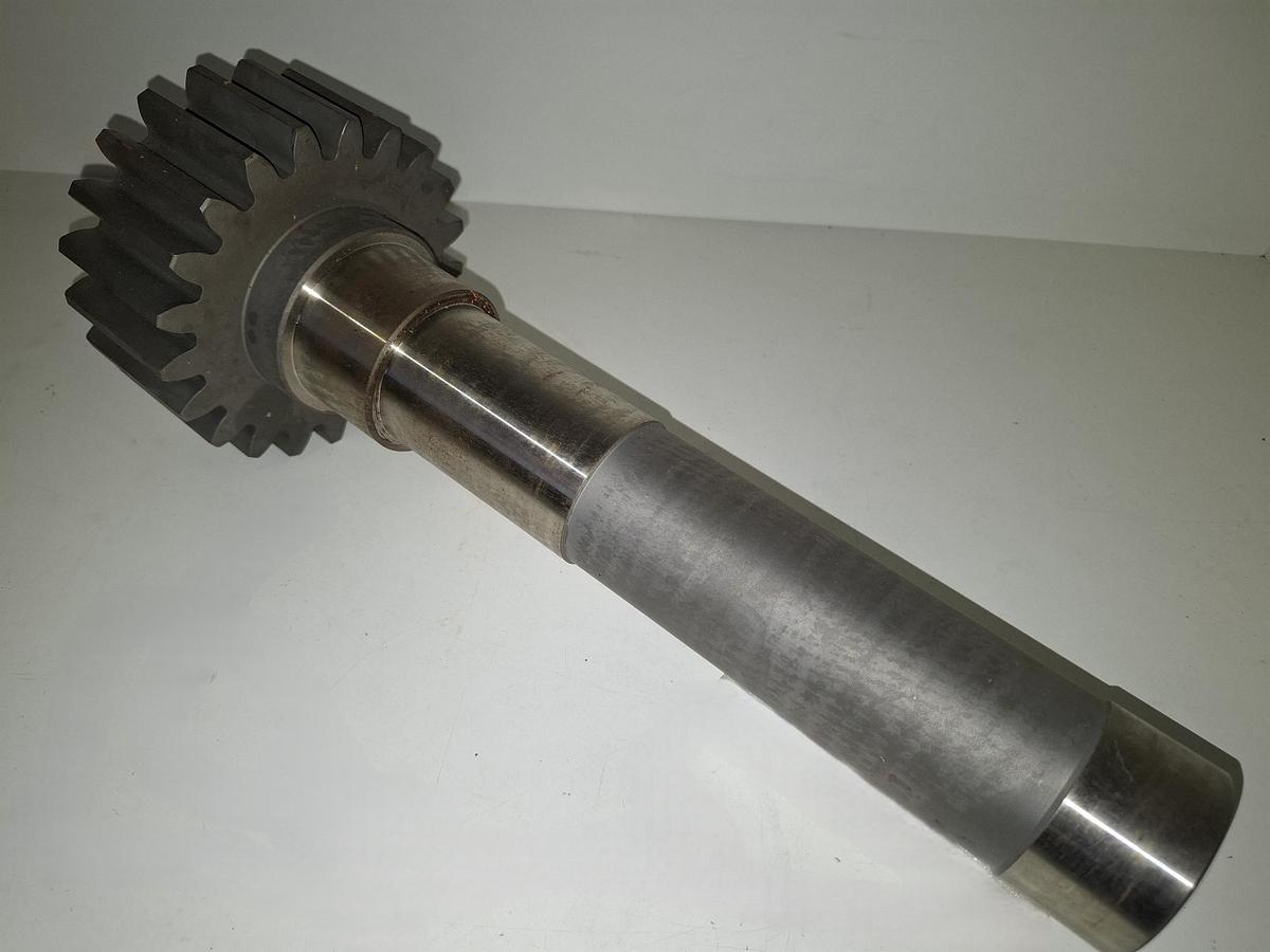 Ritzelwelle 7.Achse, AD138mm, 23 Zähne, MG1-02634, ABB, neu