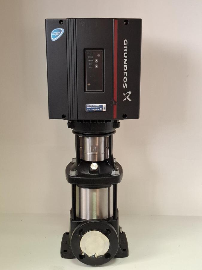 Druckerhöhungspumpe mit Frequenzumformer, CRE15-03 A-F-A-E-HQQE, Grundfos, neu