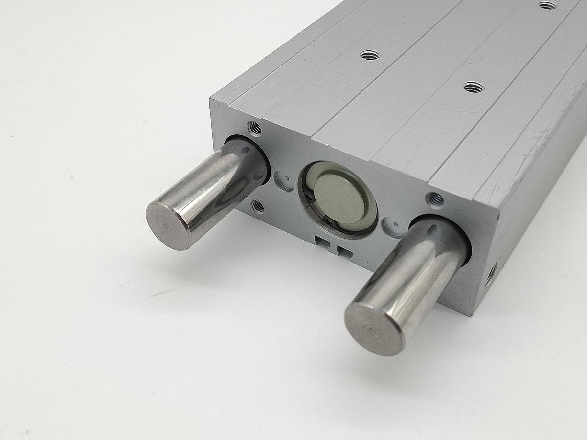 Doppelt geführter Zylinder, Hub 160mm, DFM-32-160-P-A-GF, 170862, Festo, neu