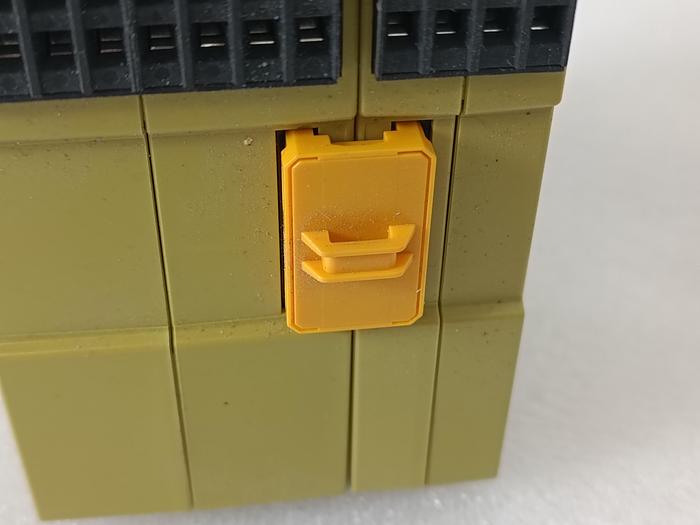 Gebraucht 2 Stück Sicherheitsrelais verbunden, Pnoz s4 + PNOZ s11, Pilz, gebraucht-Top