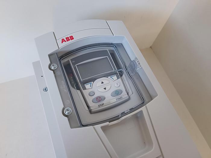 Frequenzumformer, Frequenzumrichter, 7,5KW, ACS550-01-015A-4+B055, ABB, neu