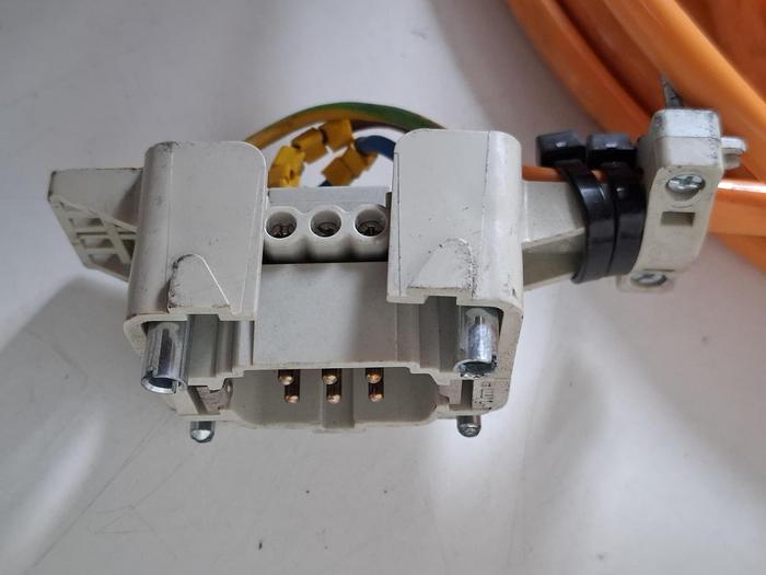 Gebraucht 4 Stück Helukabel mit Industriesteckverbinder, H07BQ-F 3G1,5, General Cavi, gebraucht