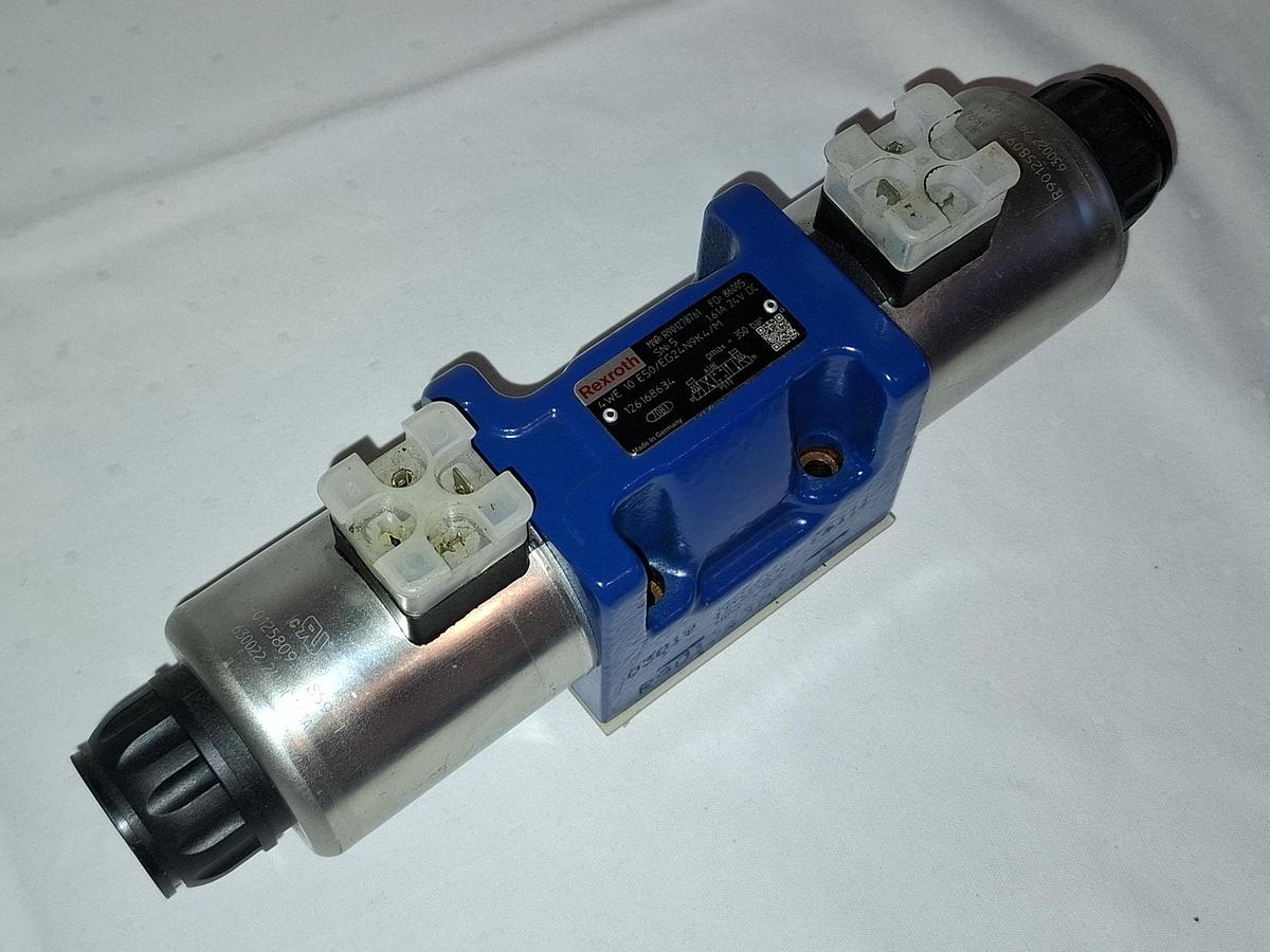 Wegschieberventil, R901278761, 4WE10E50/EG24N9K4/M, Rexroth, neuwertig