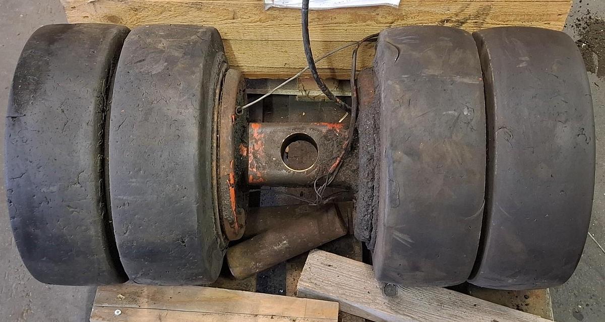 Tiefladerachse 770mm lang, , neuwertig