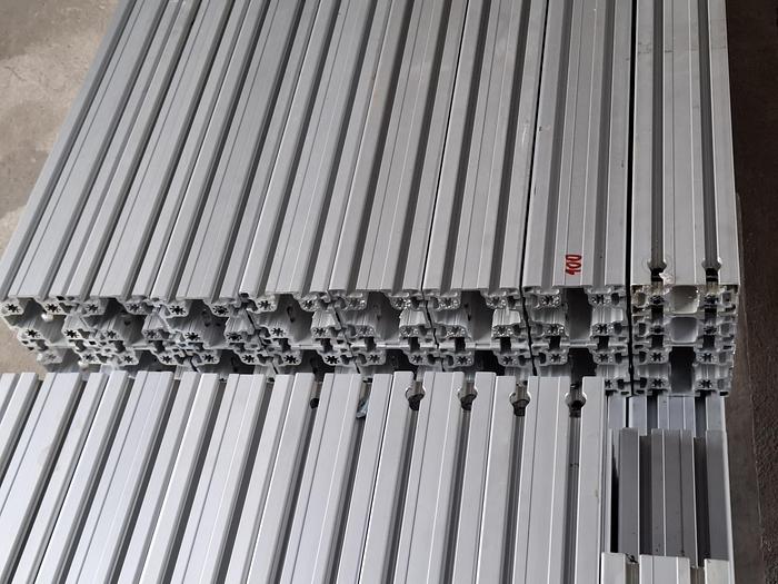 Gebraucht Aluminiumprofil, 50m, nur € 25/m, 90x90 L B Typ Nut 10 leicht, , gebraucht-Top